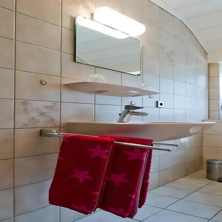 아파트 4 Personen Mit Doppelzimmer *