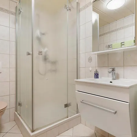 4 Personen Mit Doppelzimmer *